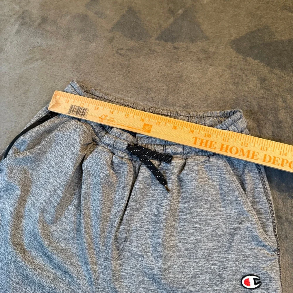 Champion Gray Heather Athletic Shorts with Drawstring Mens Small‎ 25x7